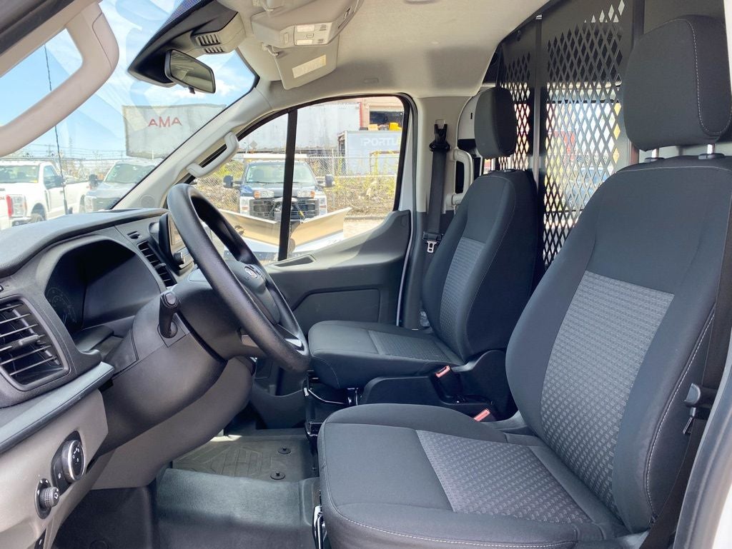 2024 Ford Transit Cargo Van T-250 130" Low Rf 9070 GVWR RWD