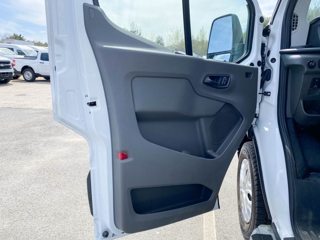 2024 Ford Transit Cargo Van T-250 130" Low Rf 9070 GVWR RWD