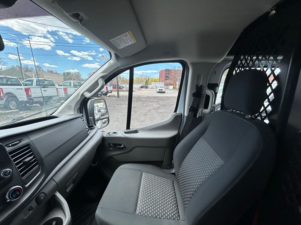 2024 Ford Transit Cargo Van T-250 130" Low Rf 9070 GVWR RWD