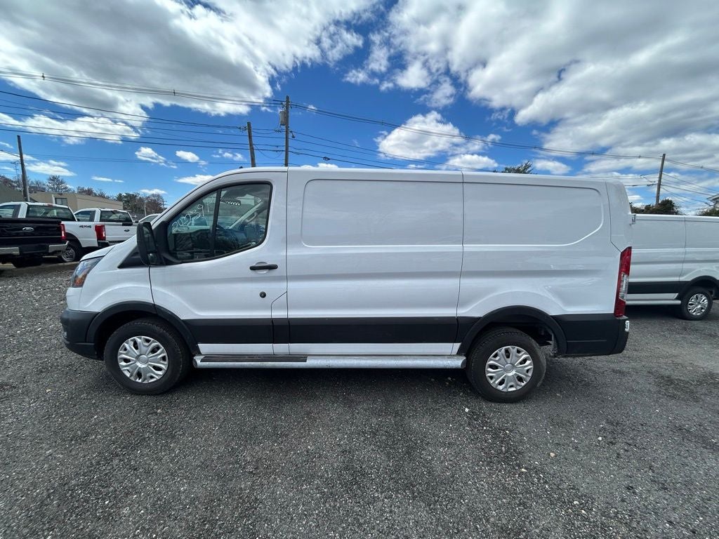 2024 Ford Transit Cargo Van T-250 130" Low Rf 9070 GVWR RWD