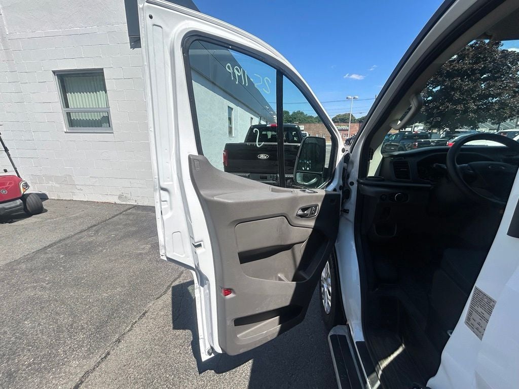 2025 Ford Transit-250 Base