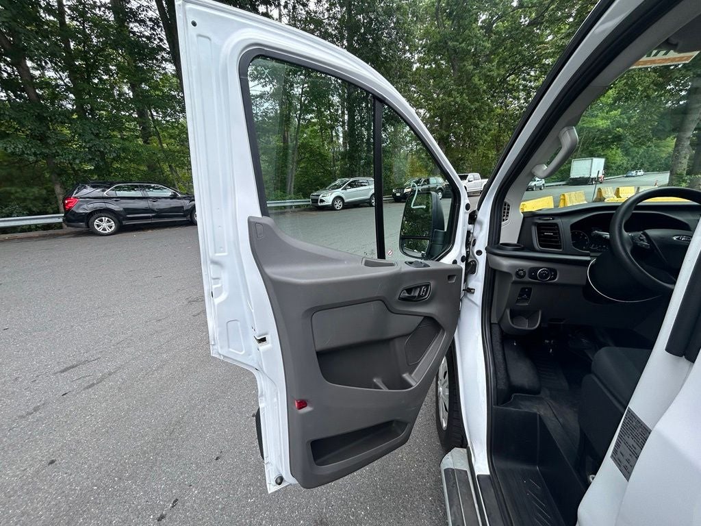 2025 Ford Transit-250 Base Low Roof