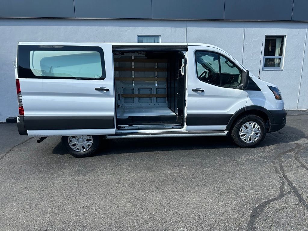 2025 Ford Transit-250 Base Low Roof