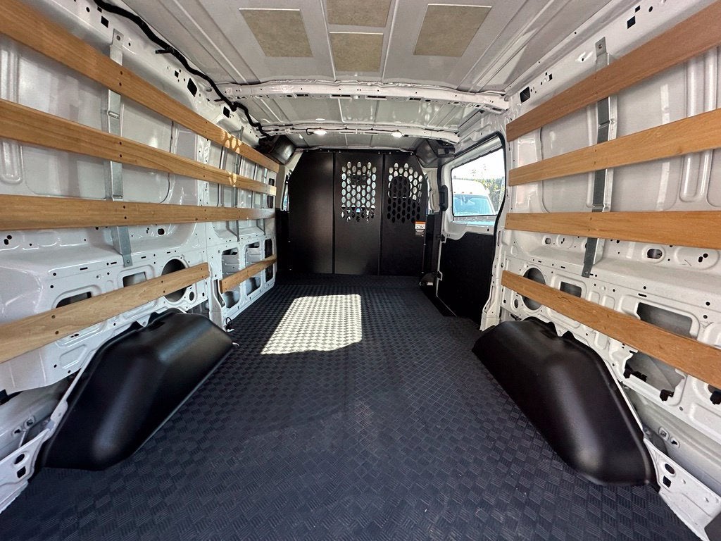 2025 Ford Transit-250 Base Low Roof