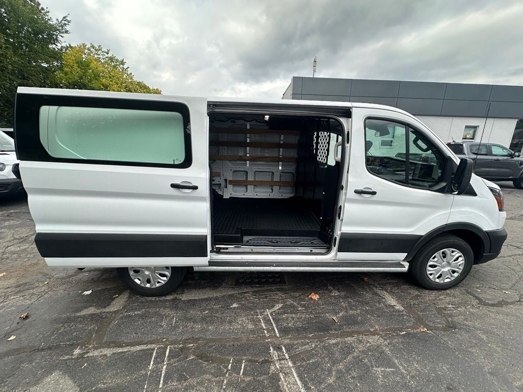 2025 Ford Transit-250 Base Low Roof