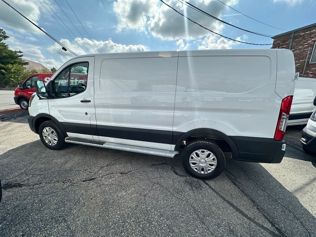 2025 Ford Transit-250 Base Low Roof