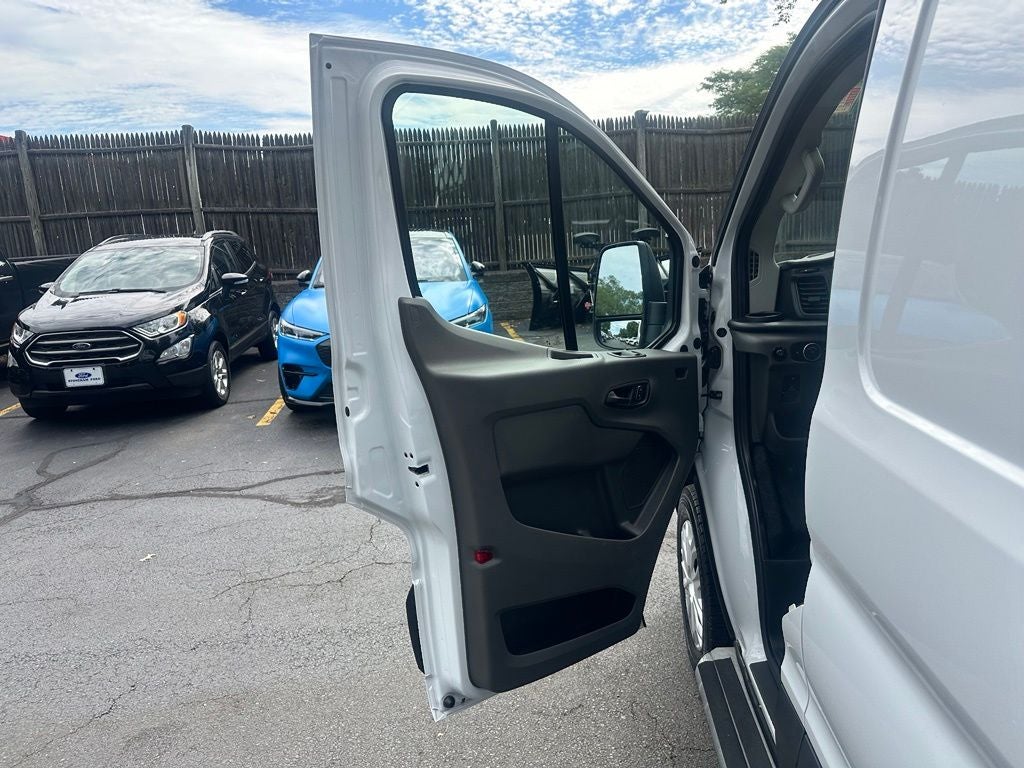2025 Ford Transit-250 Base Low Roof