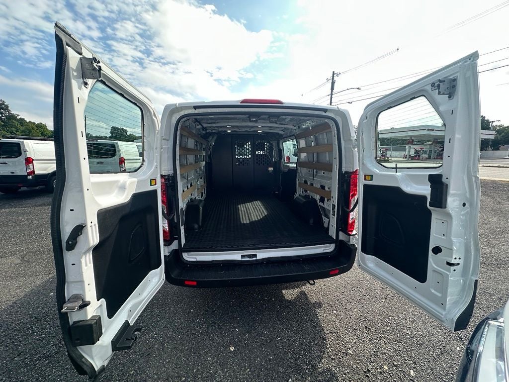 2025 Ford Transit-250 Base