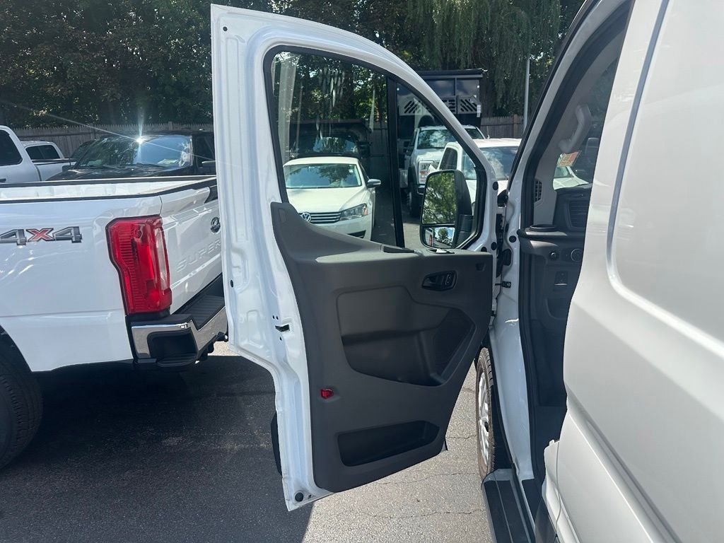 2025 Ford Transit-250 Base Low Roof
