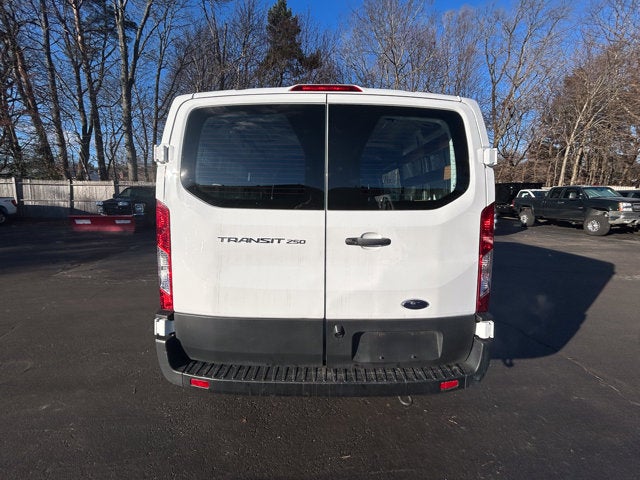 2024 Ford Transit Cargo Van 250 L/Roof