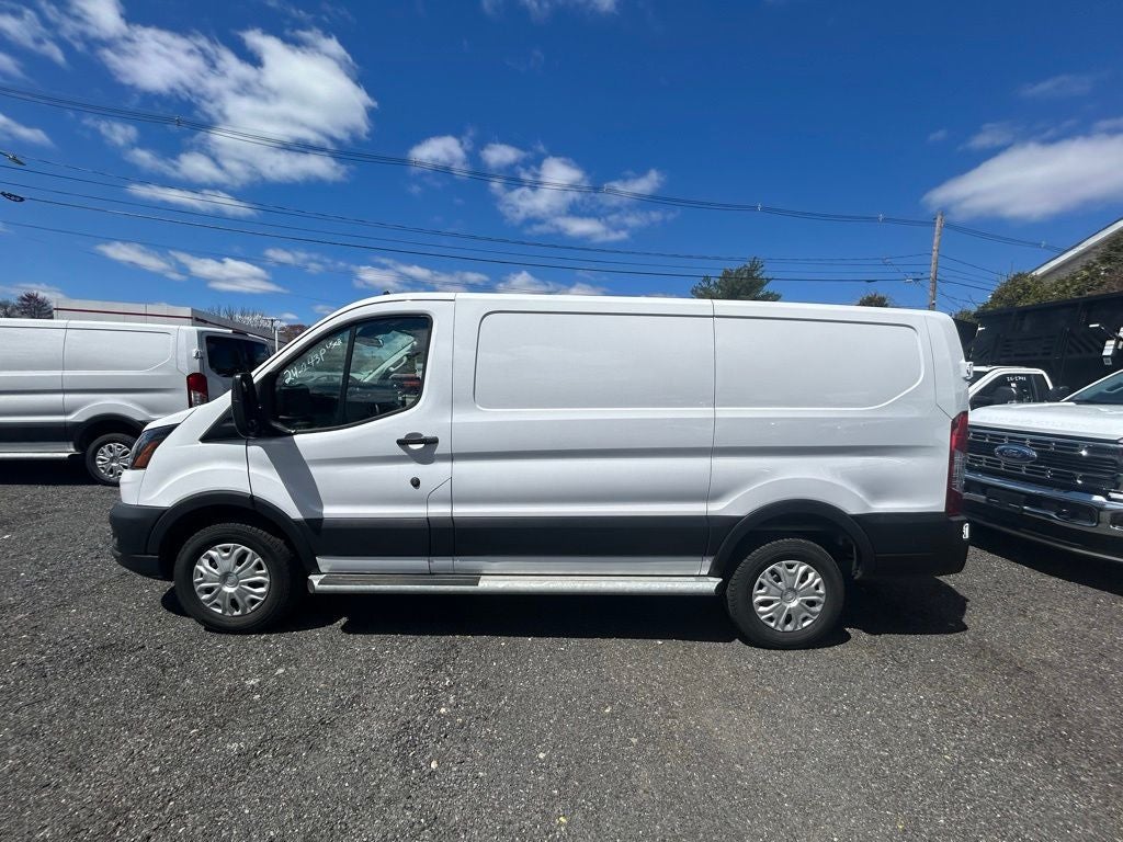 2024 Ford Transit Cargo Van T-250 130" Low Rf 9070 GVWR RWD