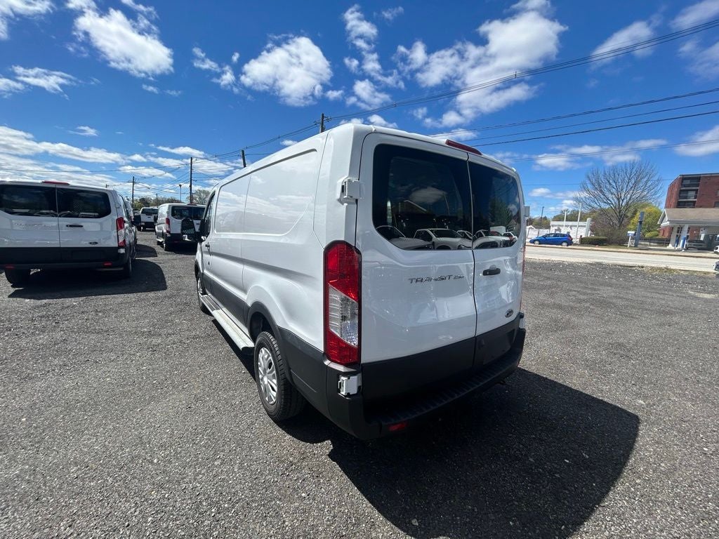 2024 Ford Transit Cargo Van T-250 130" Low Rf 9070 GVWR RWD