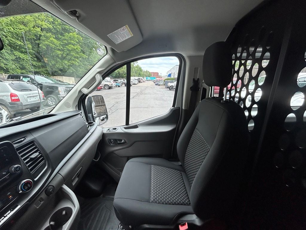2025 Ford Transit-250 Base Low Roof