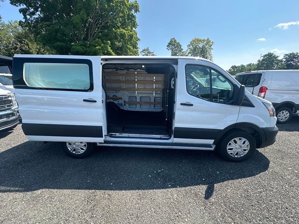 2025 Ford Transit-250 Base Low Roof