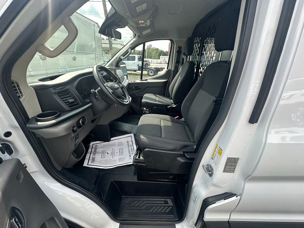 2025 Ford Transit-250 Base Low Roof