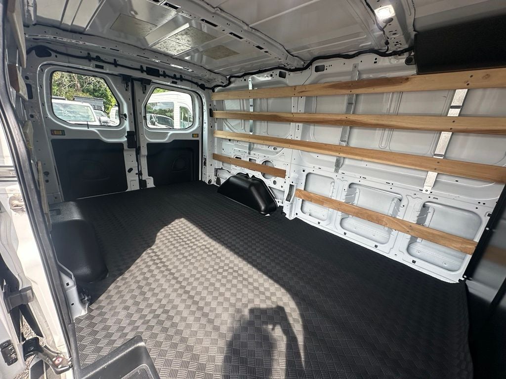 2025 Ford Transit-250 Base Low Roof