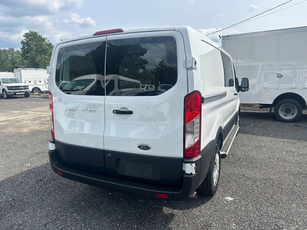 2025 Ford Transit-250 Base Low Roof