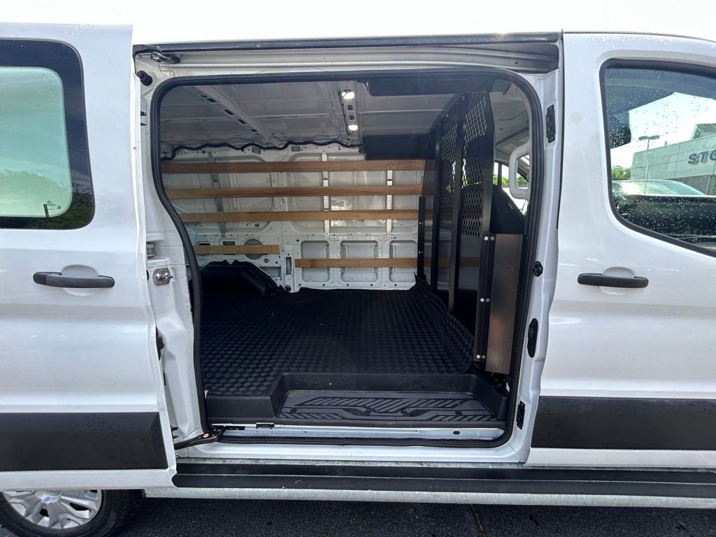 2024 Ford Transit-250 Base Low Roof Cargo