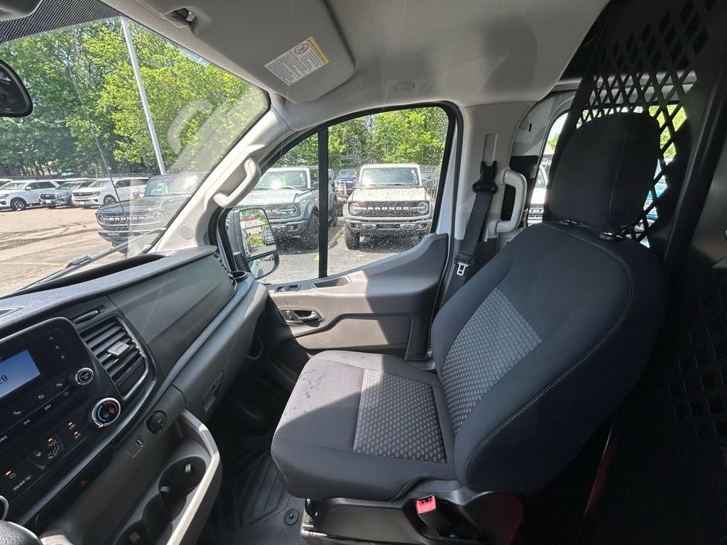 2024 Ford Transit-250 Base Low Roof Cargo