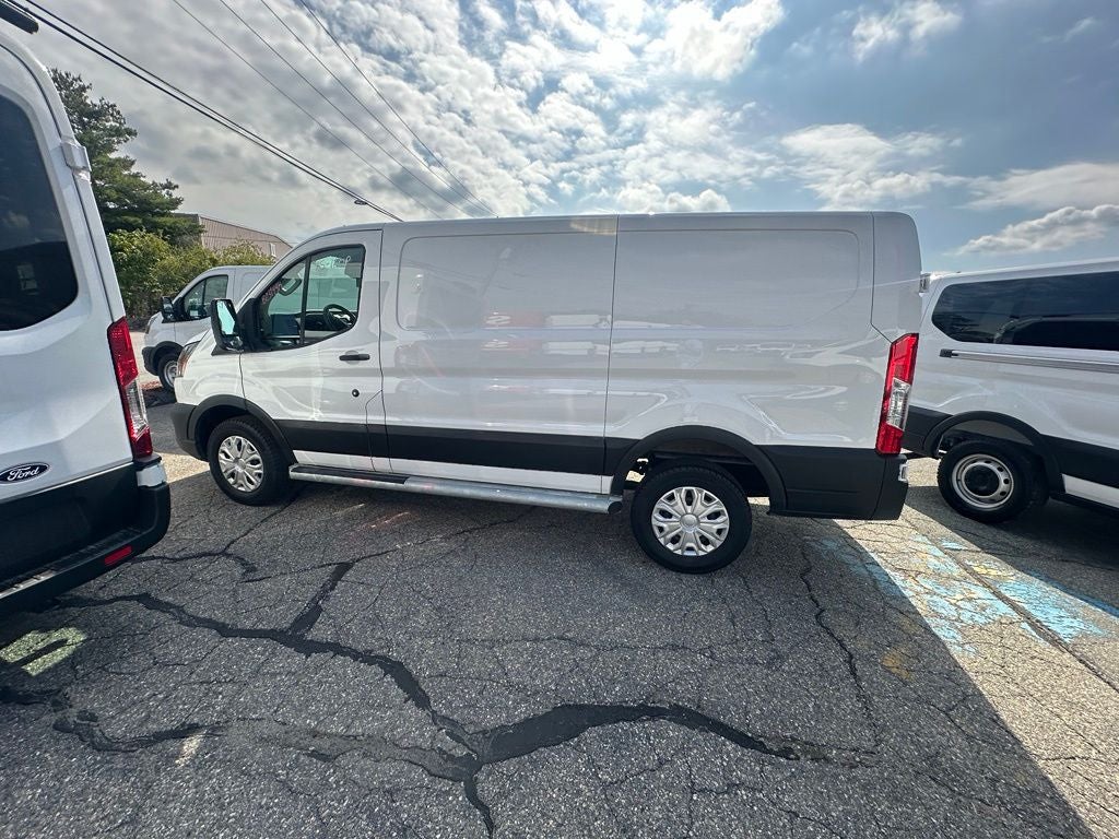 2025 Ford Transit-250 Base Low Roof