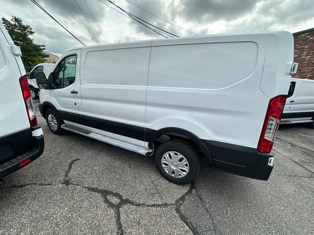 2025 Ford Transit-250 Base Low Roof