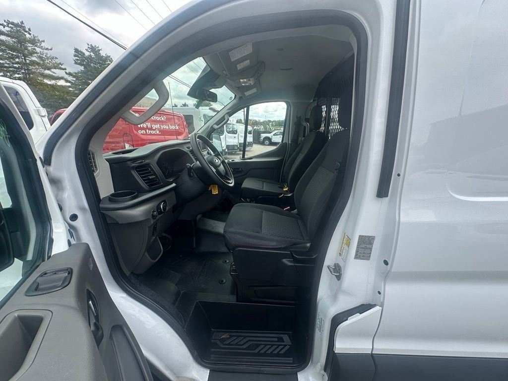 2025 Ford Transit-250 Base Low Roof