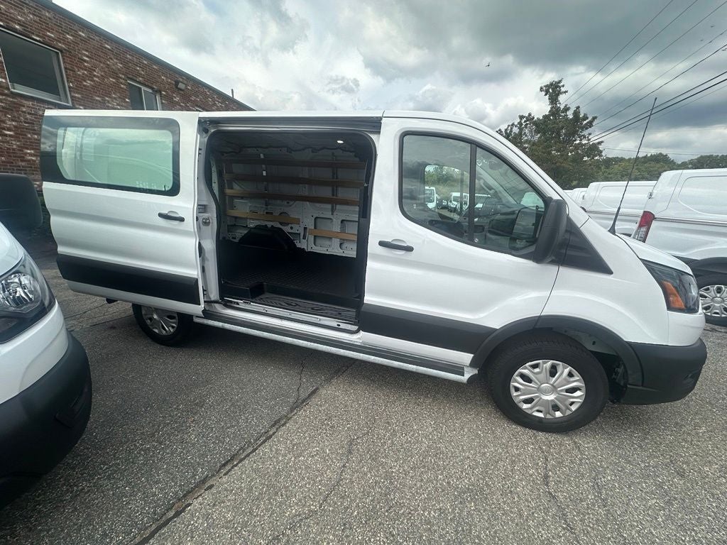 2025 Ford Transit-250 Base Low Roof