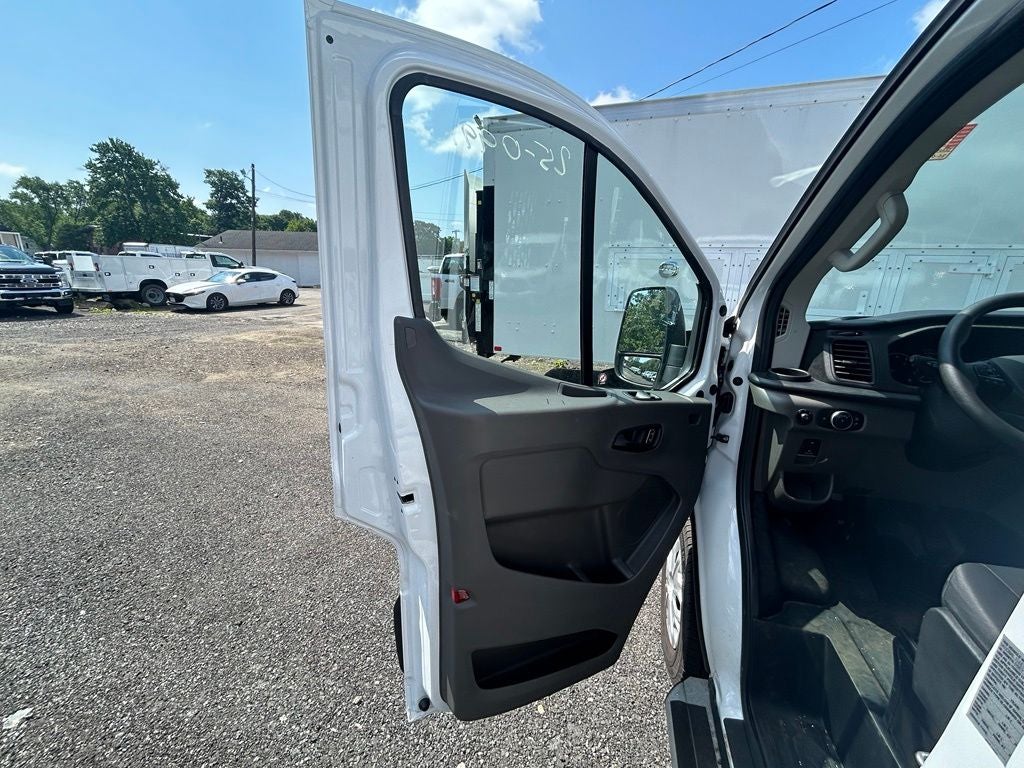 2025 Ford Transit-250 Base Low Roof