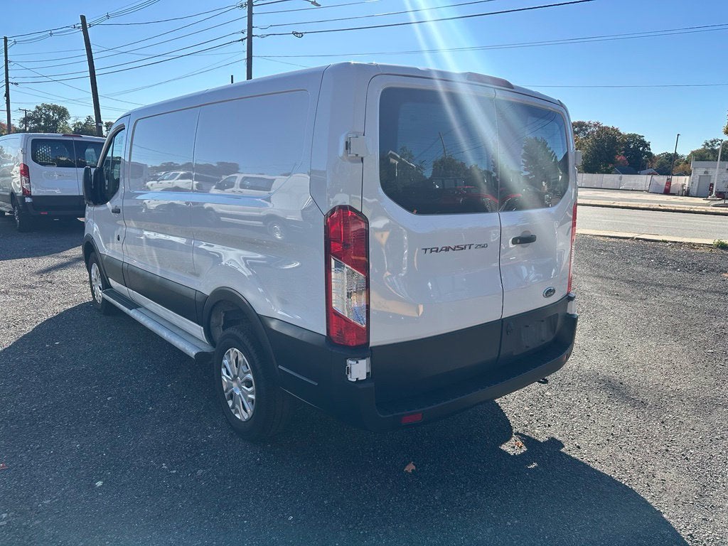 2025 Ford Transit-250 Base Low Roof