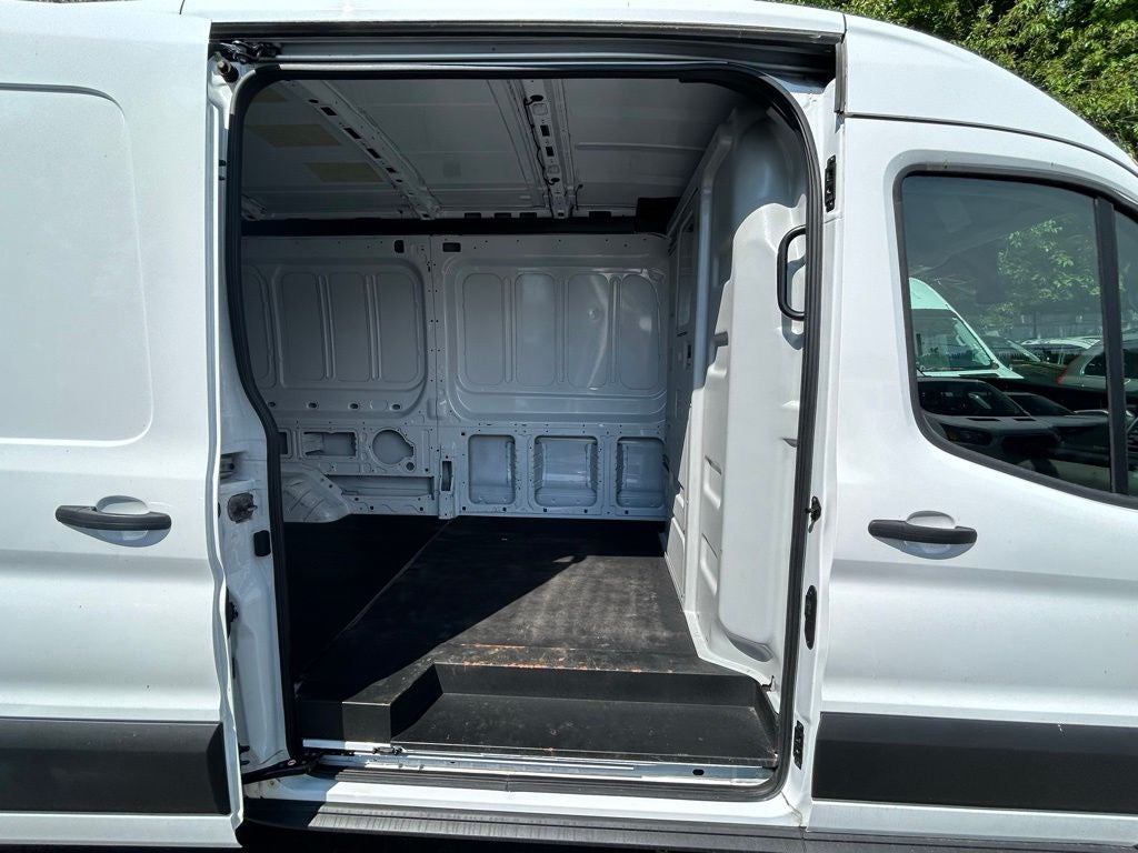 2024 Ford Transit Cargo Van Medium Roof AWD