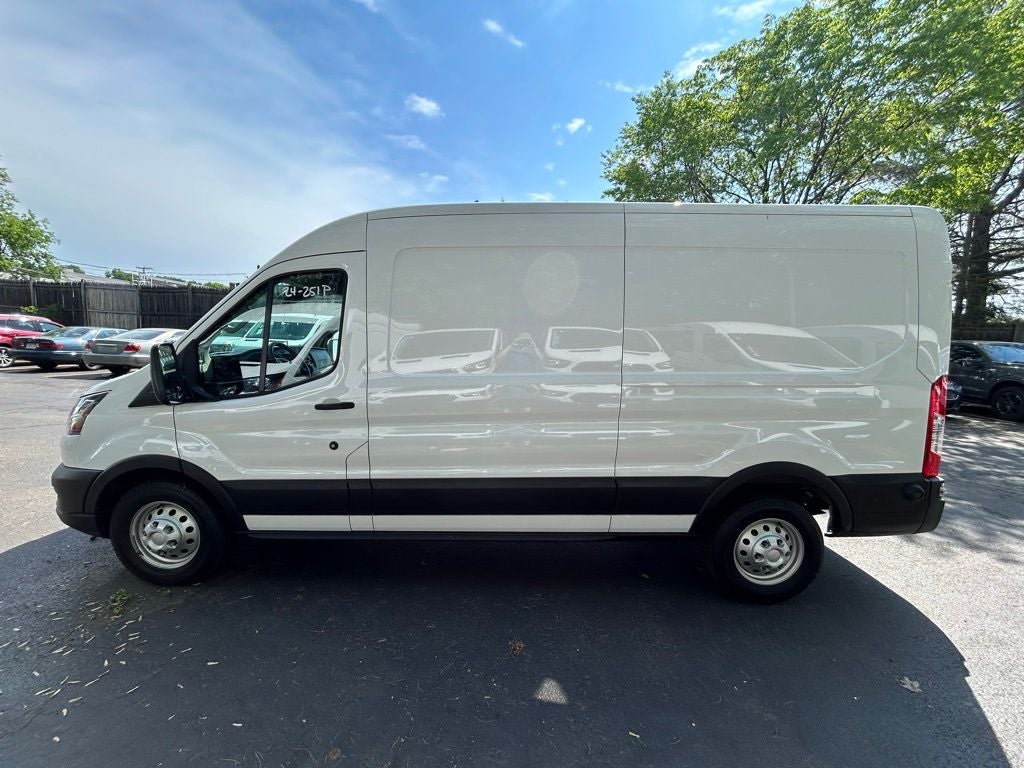 2024 Ford Transit Cargo Van Medium Roof AWD