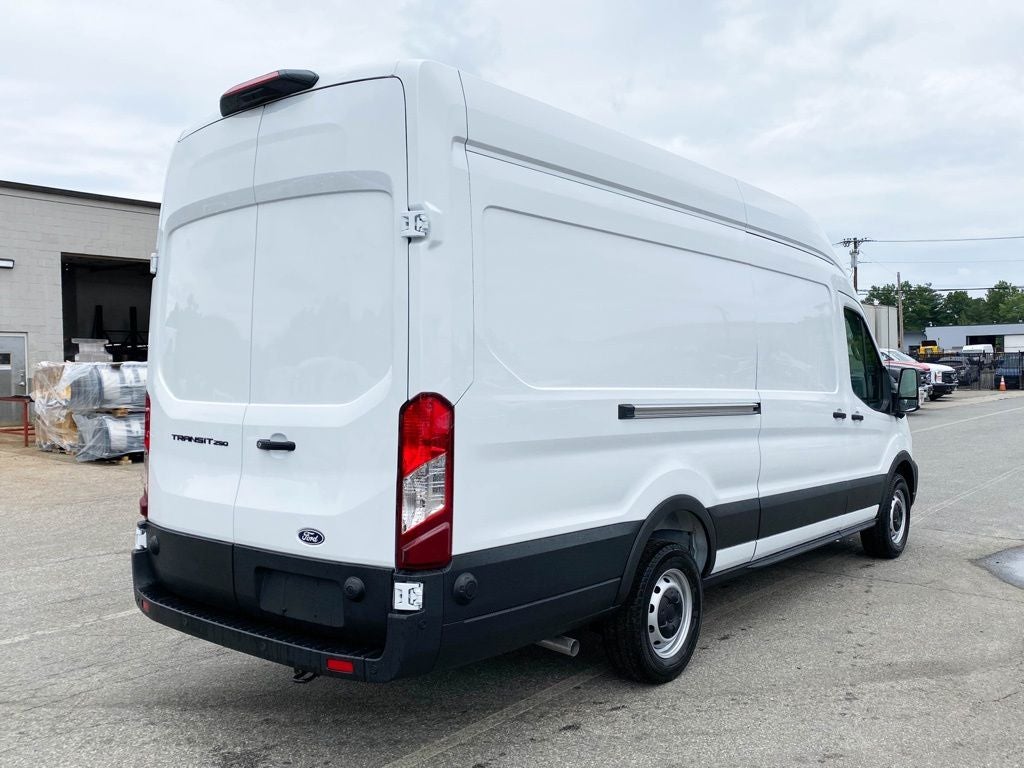 2026 Ford Transit Cargo Van HR