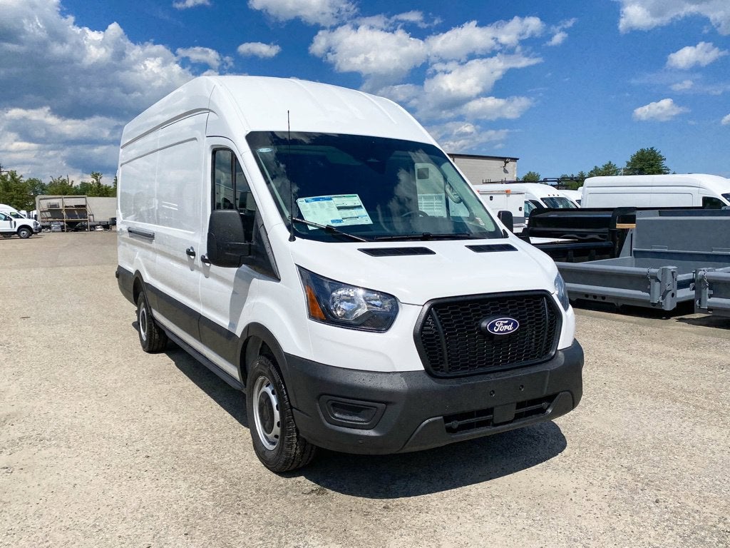 2026 Ford Transit Cargo Van HR