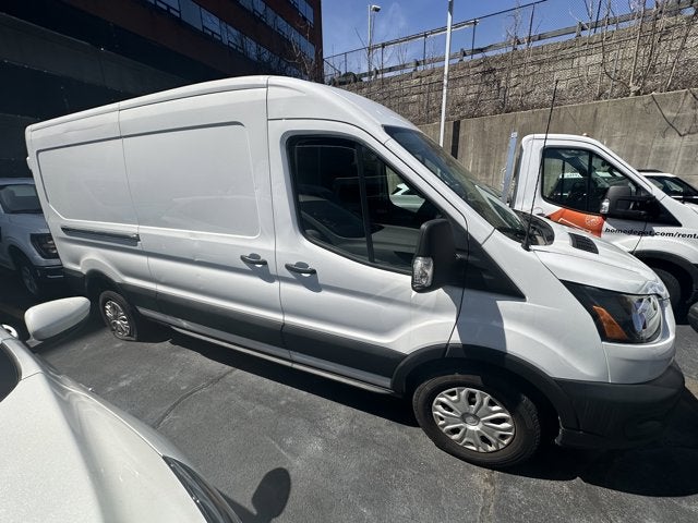 2022 Ford ELECTRIC Transit Cargo Van Med./Roof