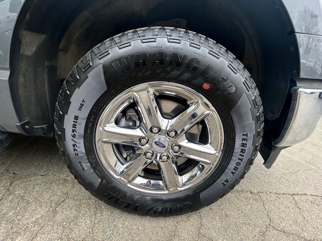 2025 Ford F-150 XLT Super Crew 4x4 V-8