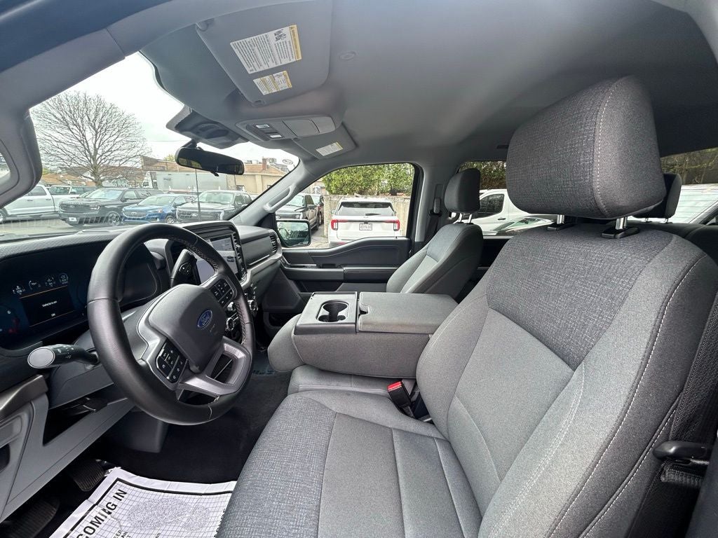 2025 Ford F-150 XLT Super Crew 4x4 V-8