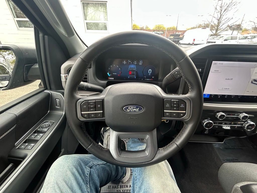 2025 Ford F-150 XLT Super Crew 4x4 V-8