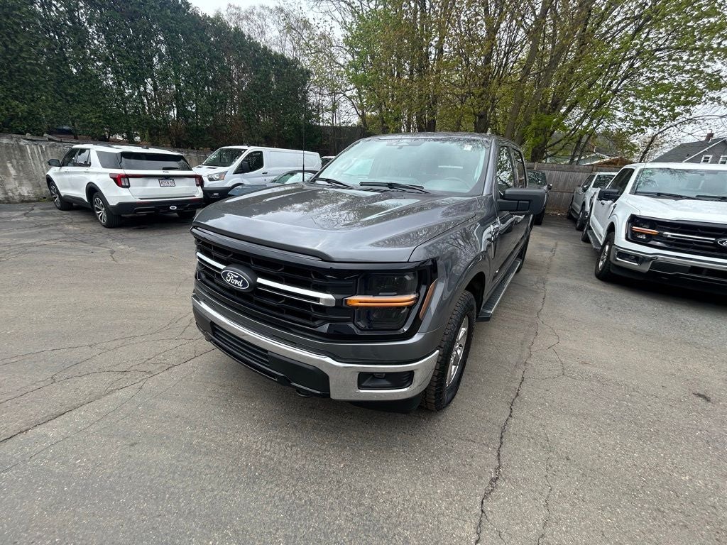 2025 Ford F-150 XLT Super Crew 4x4 V-8