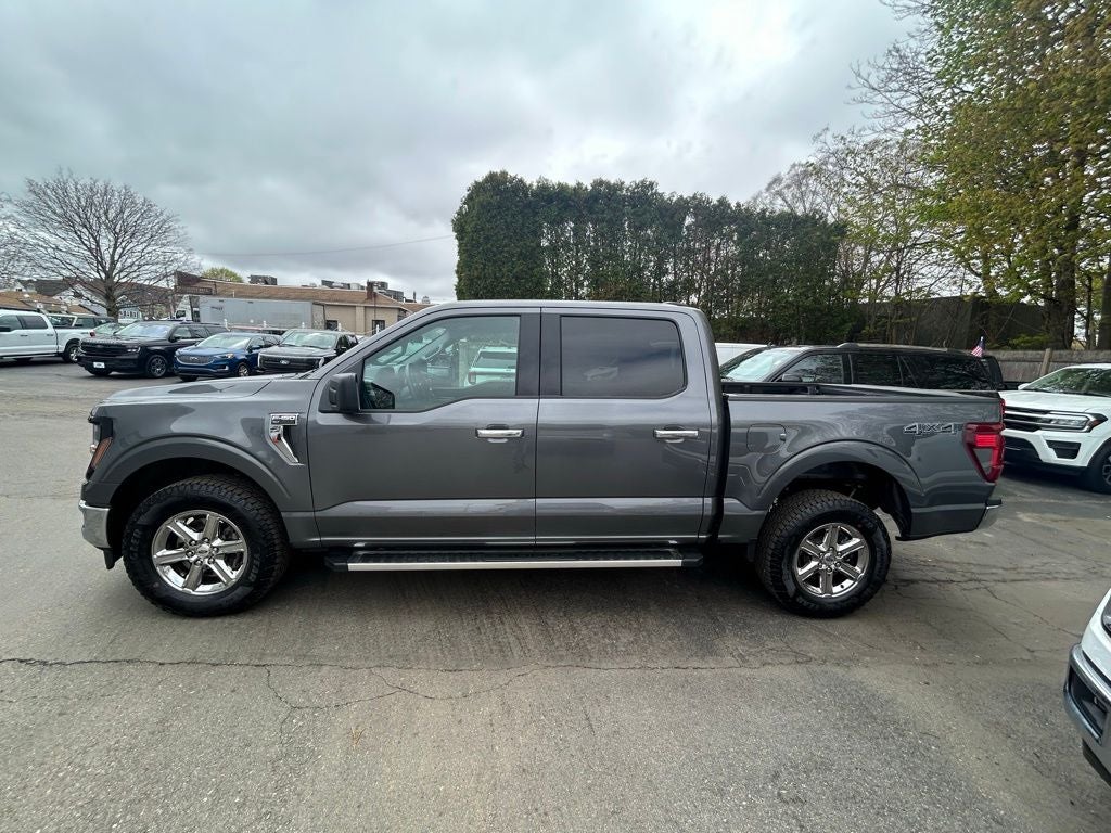 2025 Ford F-150 XLT Super Crew 4x4 V-8