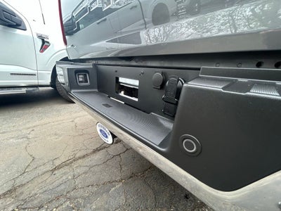 2025 Ford F-150 XLT Super Crew 4x4 V-8