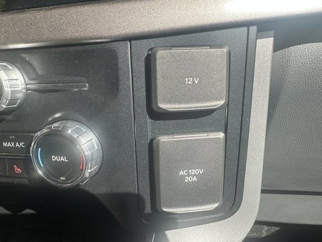 2025 Ford F-150 XLT Hybrid