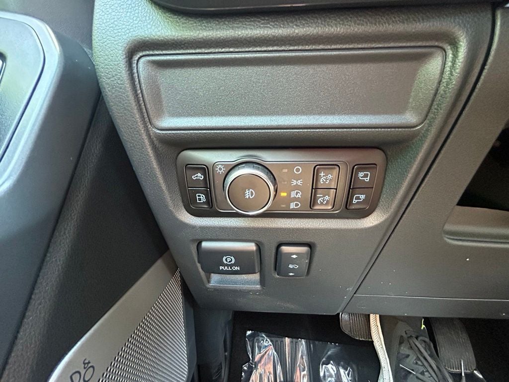 2025 Ford F-150 XLT M/Roof Nav. Loaded