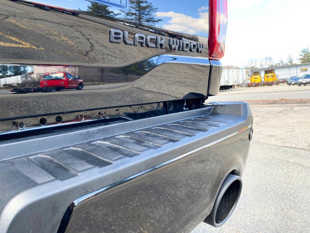 2026 Ford F-150 Lariat BLACK WIDOW Crew Cab