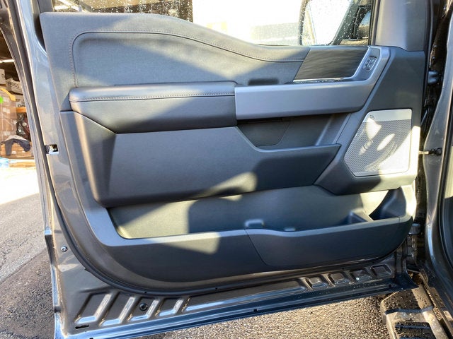 2025 Ford F-150 Lariat Hybrid