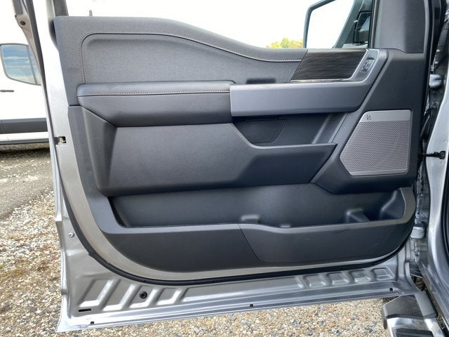 2025 Ford F-150 Lariat Hybrid