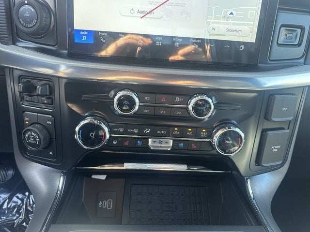 2025 Ford F-150 Lariat Hybrid