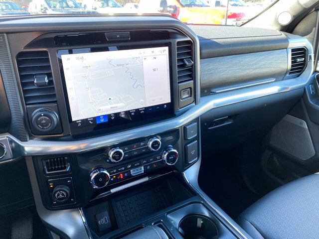 2025 Ford F-150 Lariat Hybrid