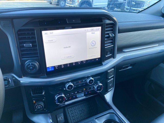 2025 Ford F-150 Lariat Hybrid