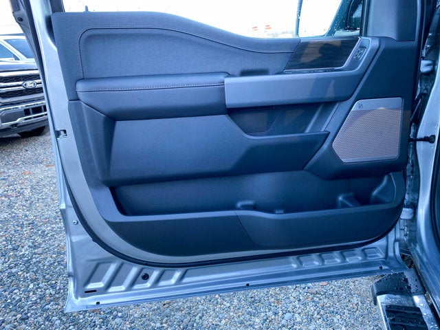 2025 Ford F-150 Lariat Hybrid