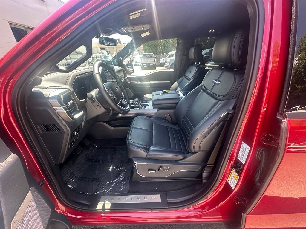2025 Ford F-150 Platinum